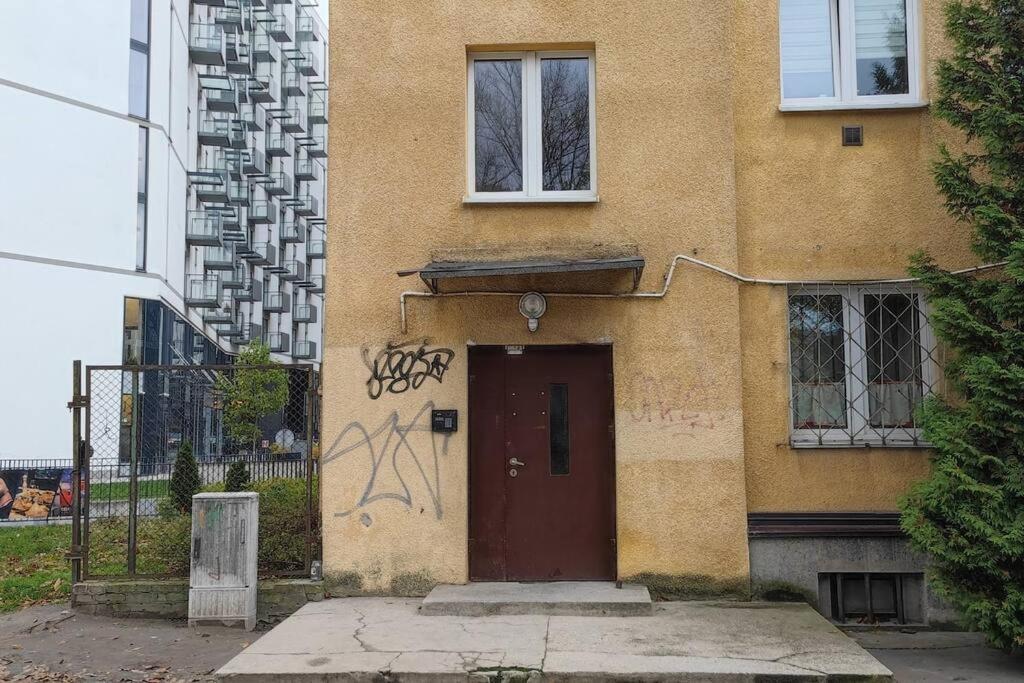 Two Room Apartment In A Prestigious Location ワルシャワ エクステリア 写真
